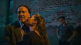 Das Mädchen ging zur ...