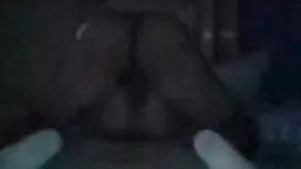 Junge Hahal kämpfen  ...