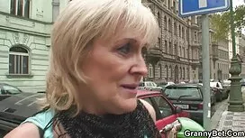 Frau verbrennt Ehema ...